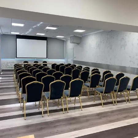 *** Nat ホテル ウストロン