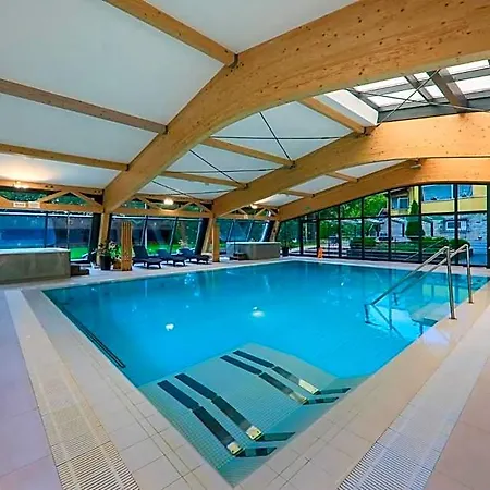 Hotel *** Nat 3*
